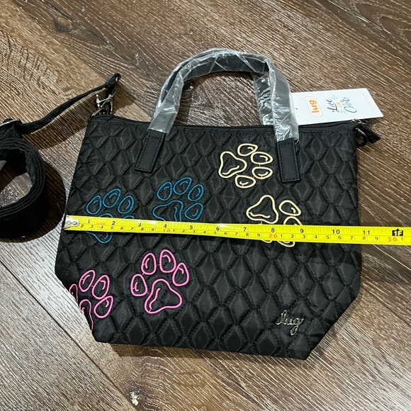 NWT lug sprinkler crossbody bag Paws Black Quilted - Picture 6 of 12